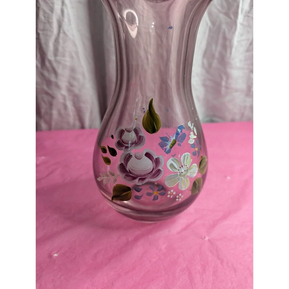 Fenton ? purple scalloped rim‎ vase with hand painted flowers 8.25